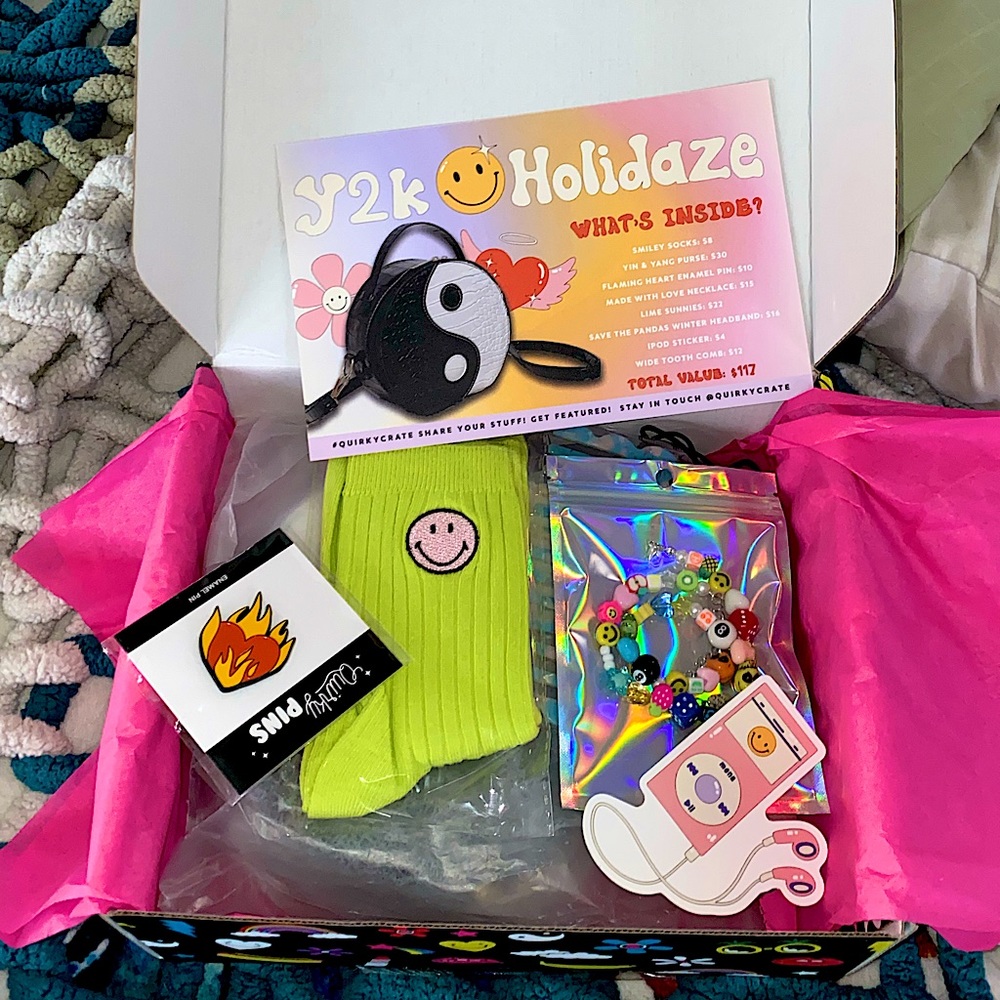Quirky Crate “Y2K Holidaze” from Crate Joy